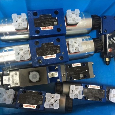 深度解析A10VSO18DFR1/31R-PPA12N00变量柱塞泵在液压系统中的应用与优势